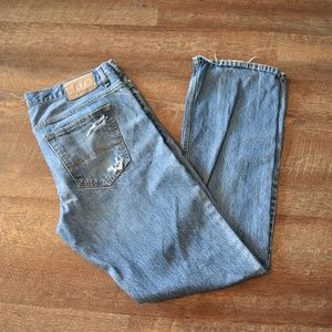 Aeropostale Ripped Essex Straight Leg Jeans